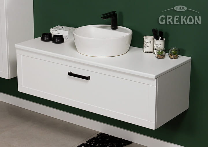Biała prostokątna szafka z umywalką ceramiczną z kolekcji Petto Bianco