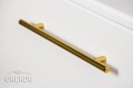 Złoty uchwyt w serii BELLI GOLD.