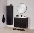Zestaw czarnych mebli łazienkowych Domino z frezowanymi frontami
