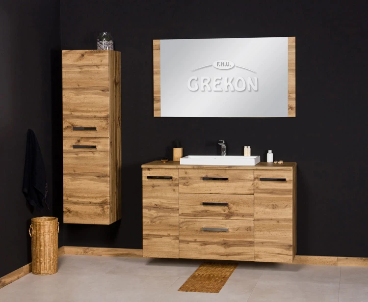Seria Fokus New meble łazienkowe w kolorze naturalnego dębu