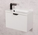 Mała i praktyczna szafka pod umywalkę