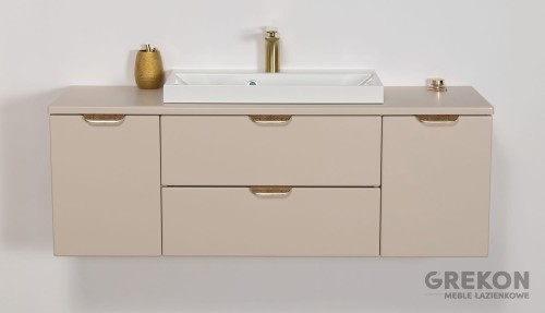 Szafka łazienkowa w piaskowym kolorze z białą umywalką