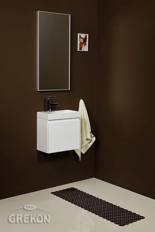 Eleganckie i funkcjonalne meble do łazienki w klasycznym białym kolorze. Idealne do WC