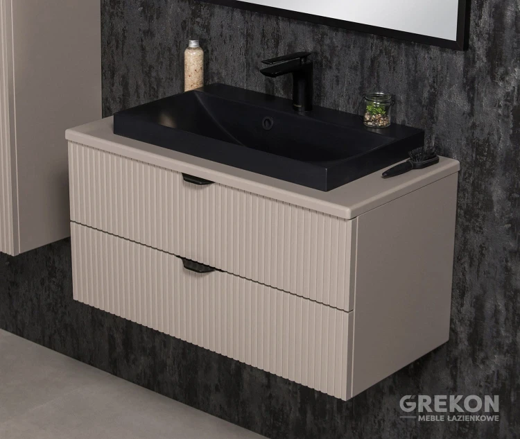 Elegancka szafka łazienkowa w kolorze fume mat z czarną nablatową umywalką
