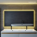 Eleganckie lustro łazienkowe w złotej aluminiowej ramie z oświetlenie LED
