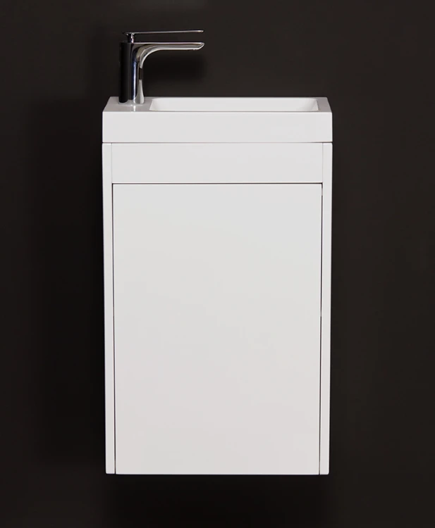 Szafka łazienkowa biała idealna do małego WC