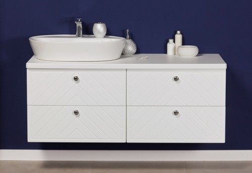 Biała szafka łazienkowa 120 cm z blatem oraz ceramiczną umywalką