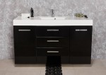 Czarna podwieszana szafka łazienkowa z białą dolomitową umywalką