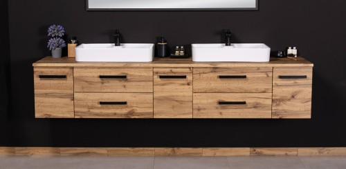 Szafka łazienkowa 210 cm w kolorze naturalny dąb z serii Fokus New Loft