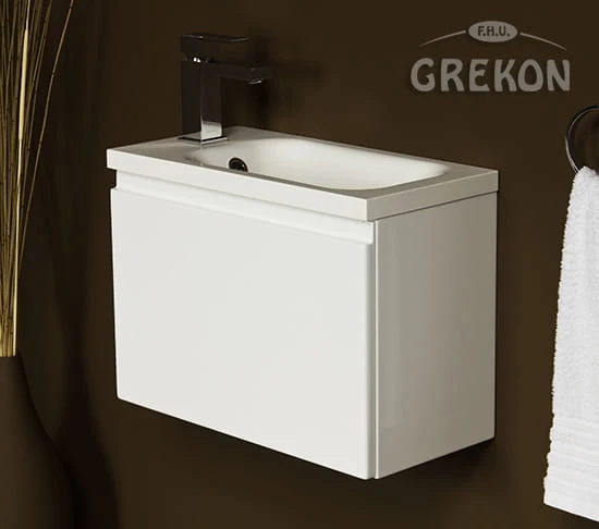 Komplet klasycznych białych mebli w rozmiarze 50 cm